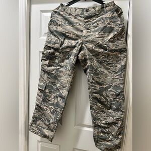 TROUSERS MAN'S UTILITY AIR FORCE CAMOUFLAGE PATTERN Size 34 Short
